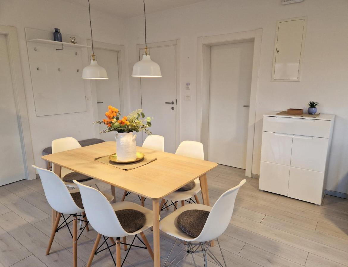 Apartments Nina Rab Town Luaran gambar