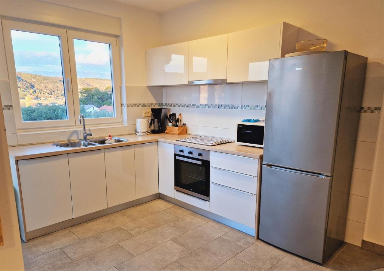 Apartments Nina Rab Town Luaran gambar