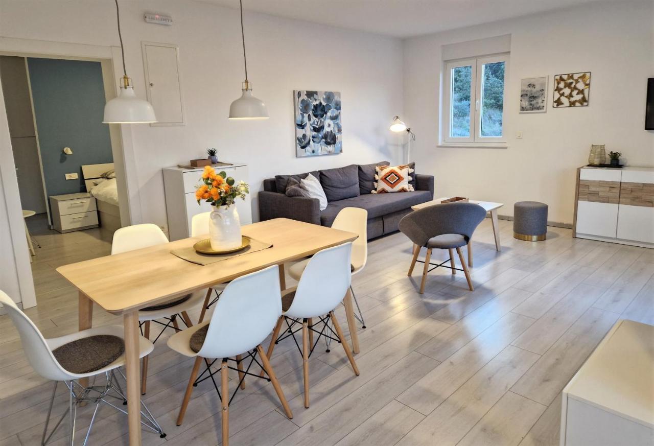 Apartments Nina Rab Town Luaran gambar