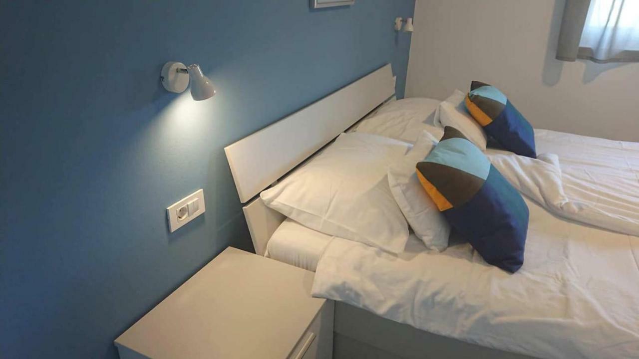 Apartments Nina Rab Town Luaran gambar