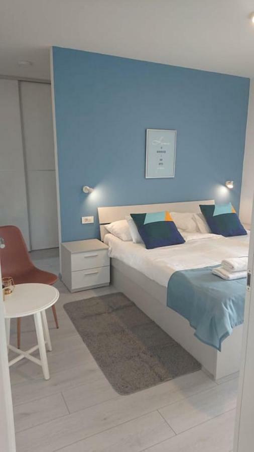 Apartments Nina Rab Town Luaran gambar